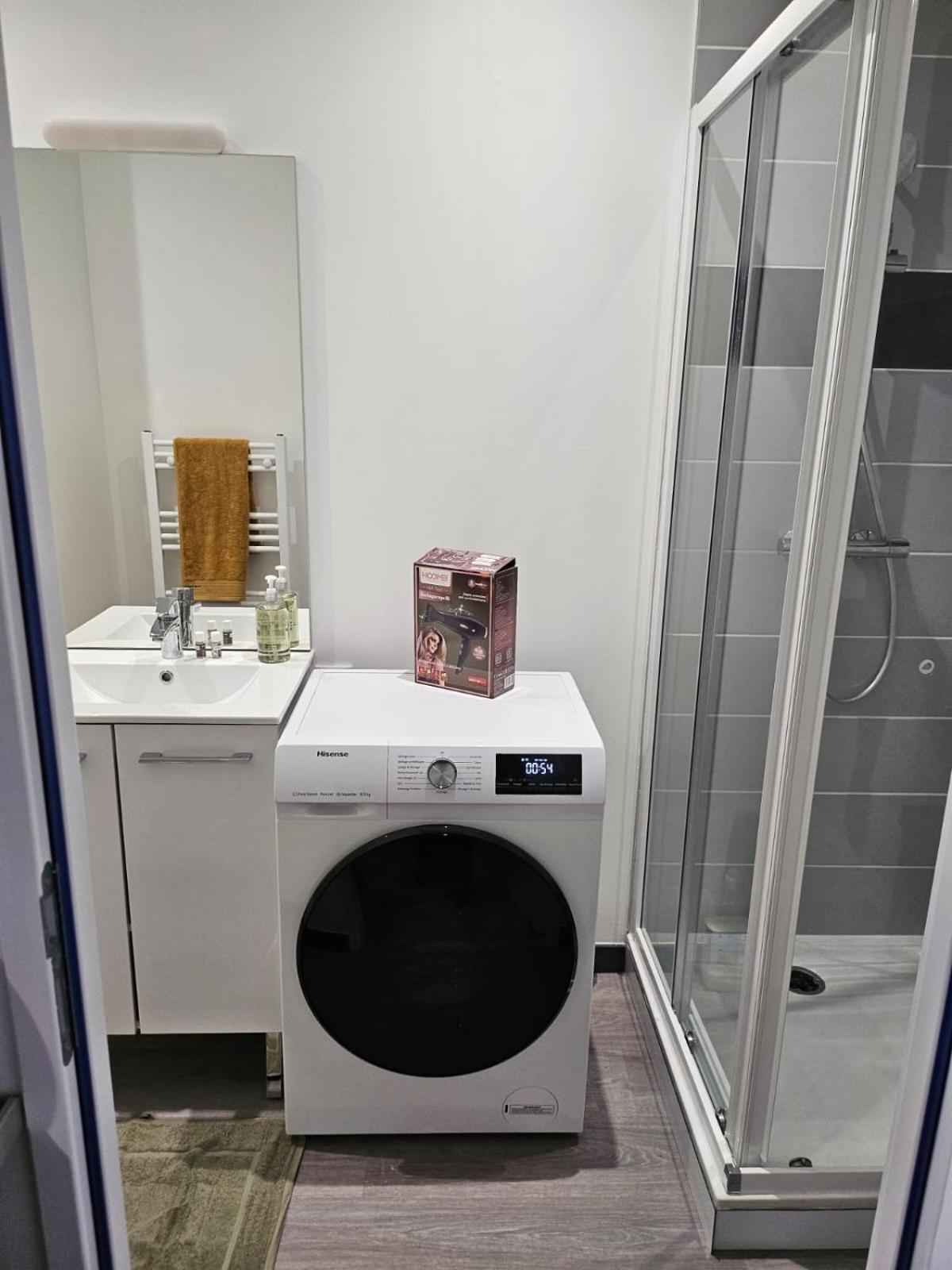 Nassau2 F1 Apartment Beauvais Bagian luar foto