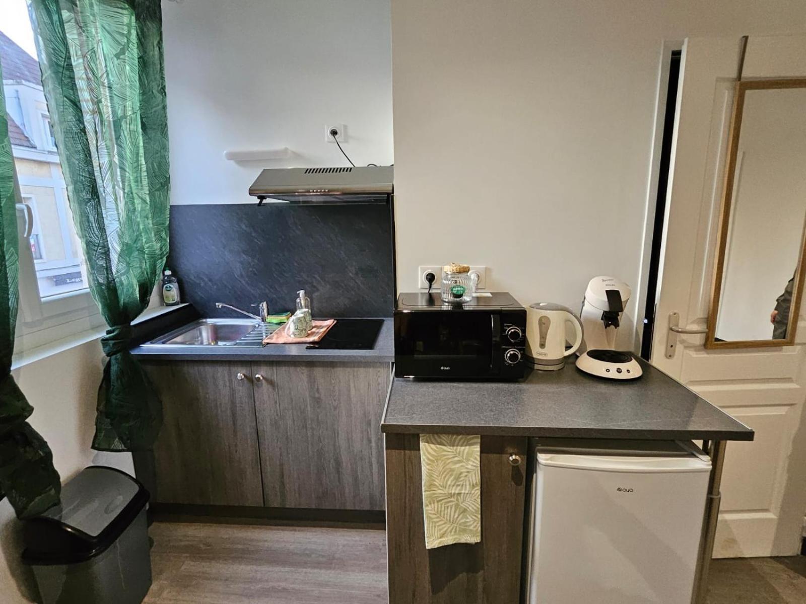 Nassau2 F1 Apartment Beauvais Bagian luar foto